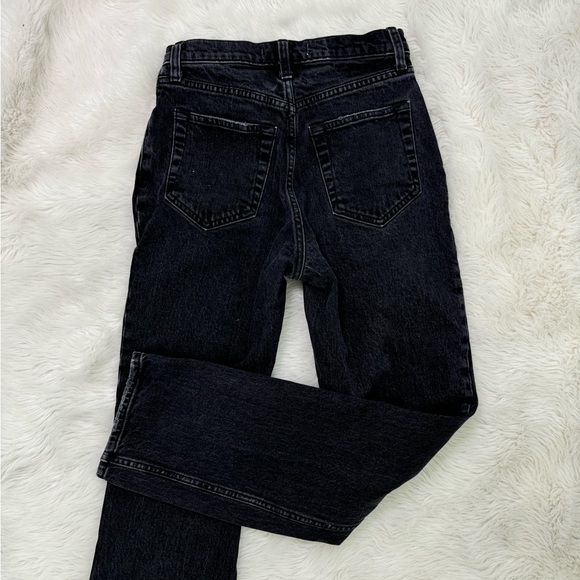 Abercrombie & Fitch 90’s Straight Ultra High Rise Jeans - Picture 3 of 4